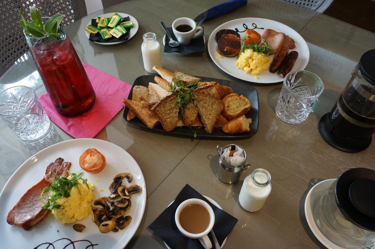The Lawrence Hotel Athboy ภายนอก รูปภาพ
