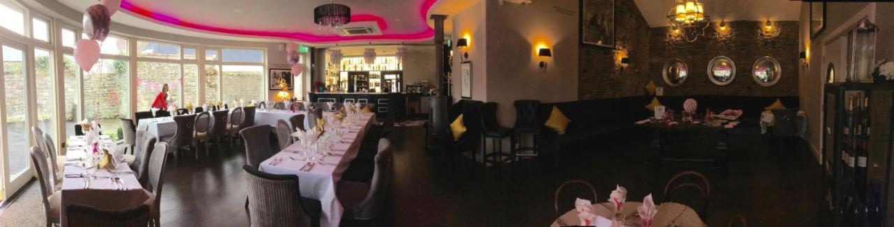 The Lawrence Hotel Athboy ภายนอก รูปภาพ